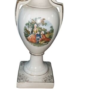 25” Hand Painted Lamp With Romantic Rococo Scenery In Fuchsia And Gold excellen